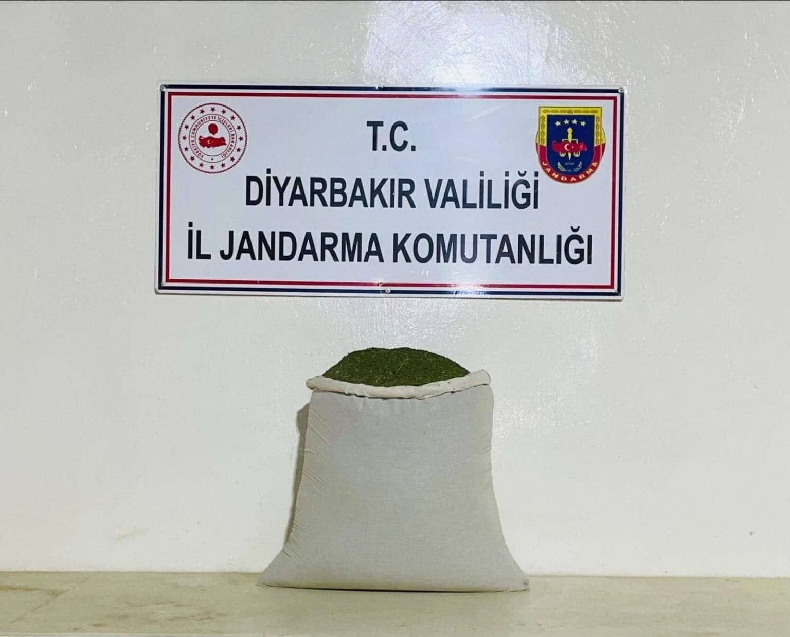 diyarbakir-da-144-kilo-esrar-ele-gecirildi