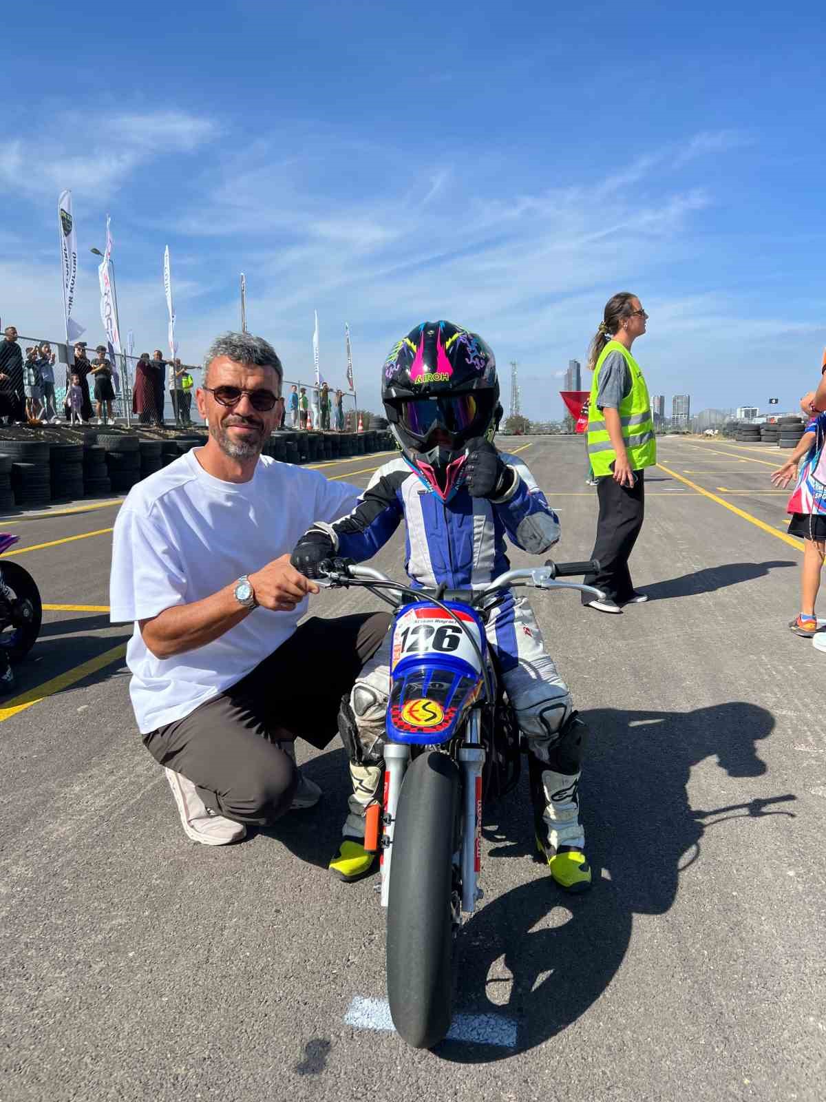 5-yasindaki-atakan-turkiye-supermoto-sampiyonasi-nda-ikinci-oldu