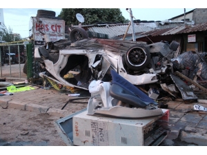 Takla Atan Araçta Can Pazarı: 2 Ölü, 1 Yaralı