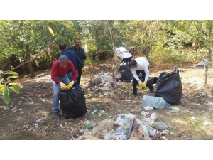 Duyarsız Vatandaşların Attığı 1 Ton Çöp Toplatıldı