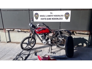 Bingöl’de Gasp Ve Hırsızlık Şüphelisi 2 Şahıs Tutuklandı