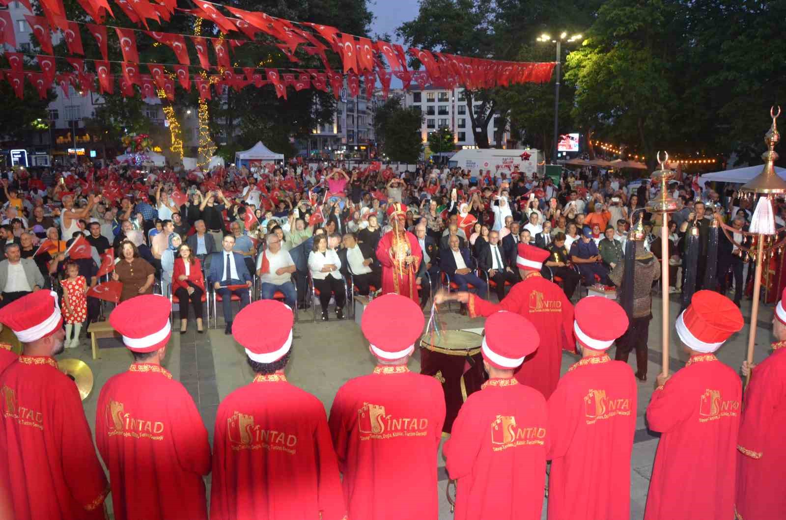 sinop-ta-15-temmuz-demokrasi-ve-milli-birlik-gunu-kutlandi