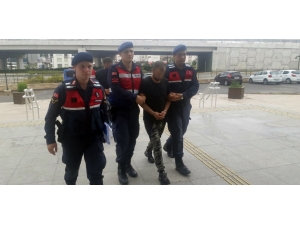 Oğlunun İsmi Fetö Bağlantılarında Geçiyor Yalanıyla Yaşlı Kadının 116 Bin Liralık Ziynet Eşyasını Dolandırdılar