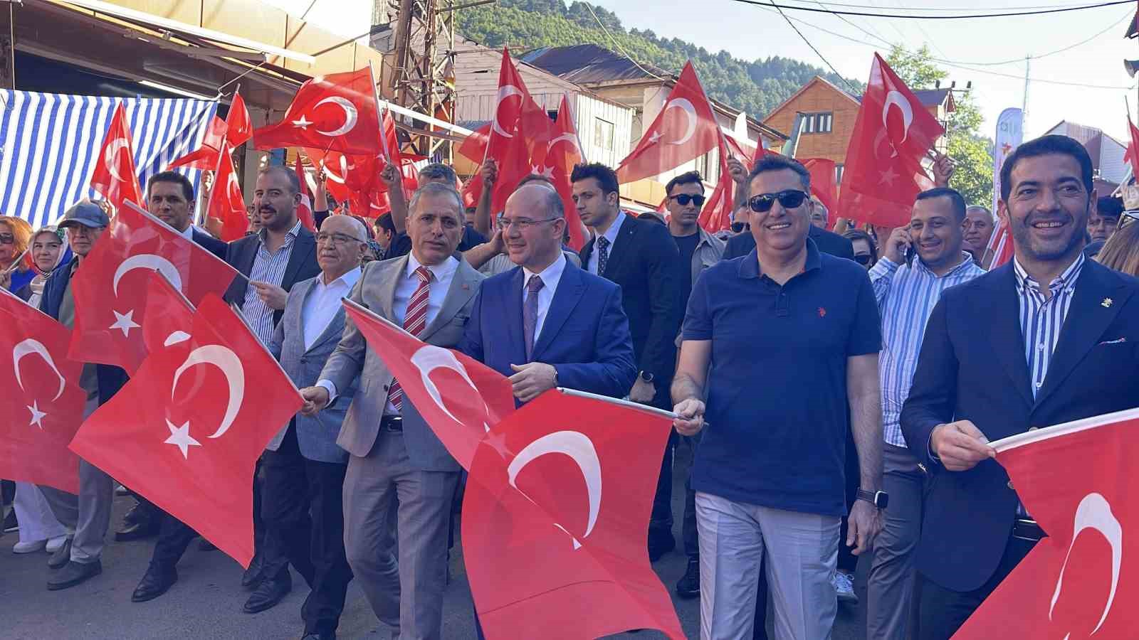 osmaniye-30-zorkun-yaylasi-cocuk-senligi-kortej-yuruyusuyle-basladi