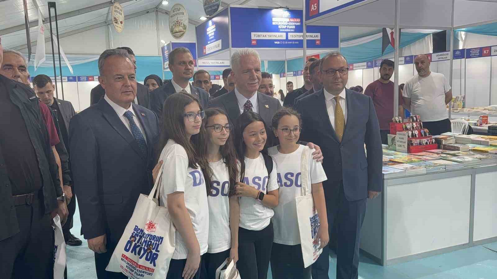 istanbul-valiligi-kitap-fuari-beylikduzu-nde-kapilarini-acti