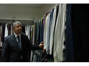 Sosyal Market İle Yüzlerce İhtiyaç Sahibine Yardım Yapılıyor