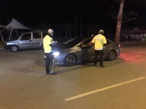Karasu’da Polis Ekiplerinden Alkol Uygulaması