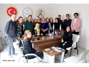 Mamografi Çekildiler, Altın Kazandılar.