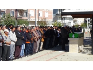 Babası Tarafından Bıçaklanarak Ölen Genç Toprağa Verildi