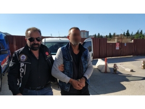 Evinde Uyuşturucu Ve Silah, Tarlasında Kenevir Ele Geçirildi