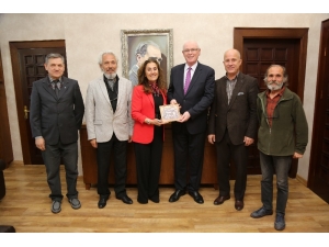Eskişehir Turizm Ve Tanıtma Derneği’nden Kazım Kurt’a Teşekkür Ziyareti
