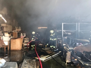 Konya’da Mobilya Deposunda Yangın