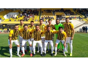 Bayburtspor Kendi Evinde 3 Puanın Sahibi Oldu