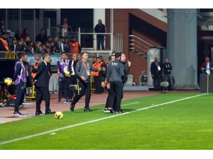 Sergen Yalçın 5 Saniyede Kızardı!