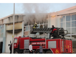 Depo Yangınında Tüm Tarım İlaçları Kullanılamaz Hale Geldi