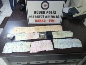 3 Ayrı Suçtan Aranan Şahıs Kovalamaca İle Yakalandı