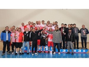 Erzincan’da Kurumlar Arası Voleybol Turnuvasının Şampiyonu Milli Eğitim Oldu