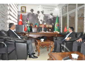 Ak Parti Kars İl Başkanı Adem Çalkın, Digor’da