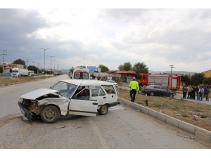 Kula’da Sanayi Kavşağında Kaza: 1 Yaralı