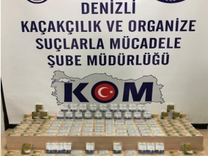 Polisten Kaçak Cinsel İçerikli Ürün Satıcılarına Operasyon