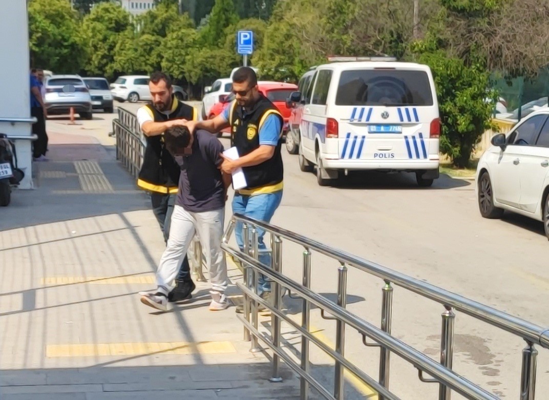 adana-da-arkadasini-olduren-supheli-tutuklandi
