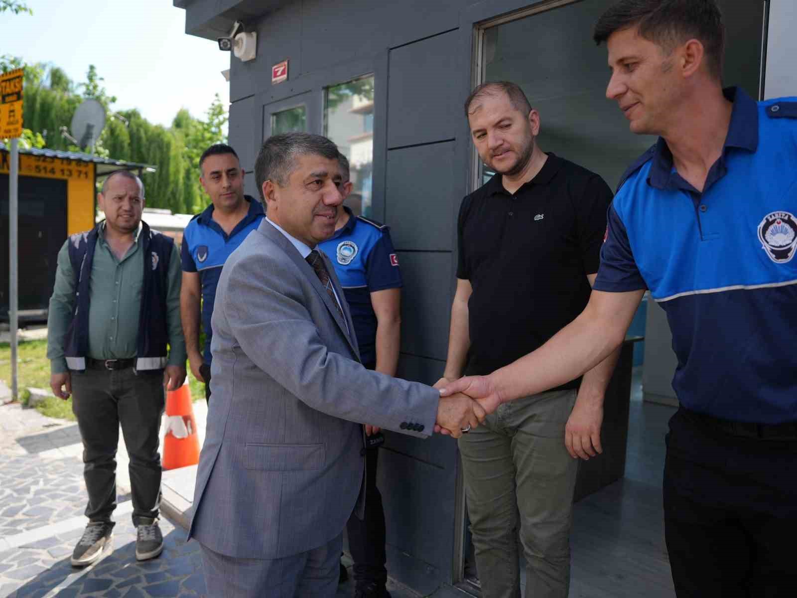 bayram-mesaisindeki-zabita-ekiplerine-ziyaret