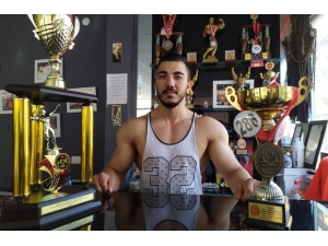 Adü Spor Alanında 141 Üniversite Arasında Üçüncü Oldu