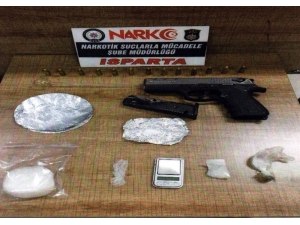 Isparta’da Zehir Tacirlerine Geçit Yok, 30 Günde 100 Şüpheli Yakalandı