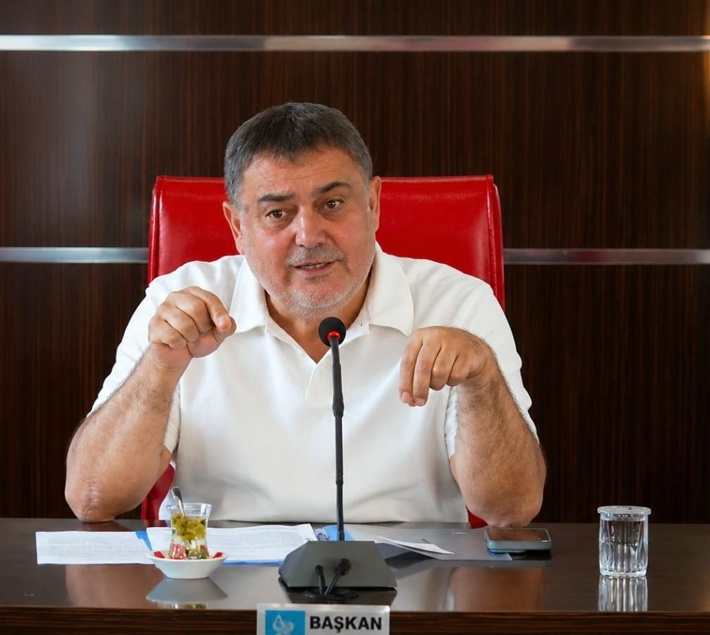 aksu-belediye-baskani-yildirim-dan-cemal-enginyurt-a-tepki