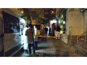 Fatih’te Bir Evde 2’si Kadın 4 Kardeşin Cesedi Bulundu