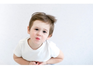 "Bebeklerde İnek Sütü Alerjisi, Kabızlık Yapabilir"