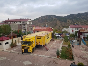 Siirtli Çocuklar Mobil Tır Sayesinde İlk Kez Sinema İle Buluşacak