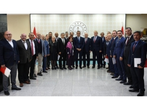 Kütahya’da İki Mesleki Ve Teknik Anadolu Lisesi’ne Teşekkür Belgesi