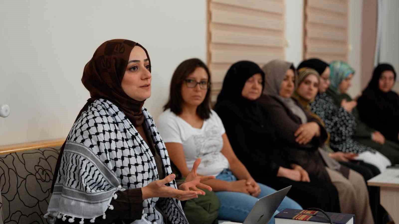 dunya-baris-gunu-nde-filistin-konusuldu