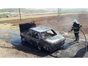 Seyir Halindeki Araç Alev Aldı