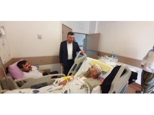 Başkan Özen, Hasta Ziyaretlerini Aksatmıyor