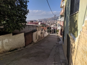 Çocukların Yuvarladığı Kamyon Tekerleğinin Çarptığı Yaşlı Kadını Öldü