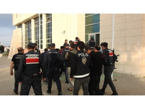 Çeşme’de 6 Afgan Uyruklu İnsan Kaçakçısı Tutuklandı