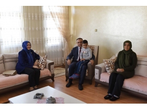 Vali Recep Soytürk’den Anlamlı Ziyaretler