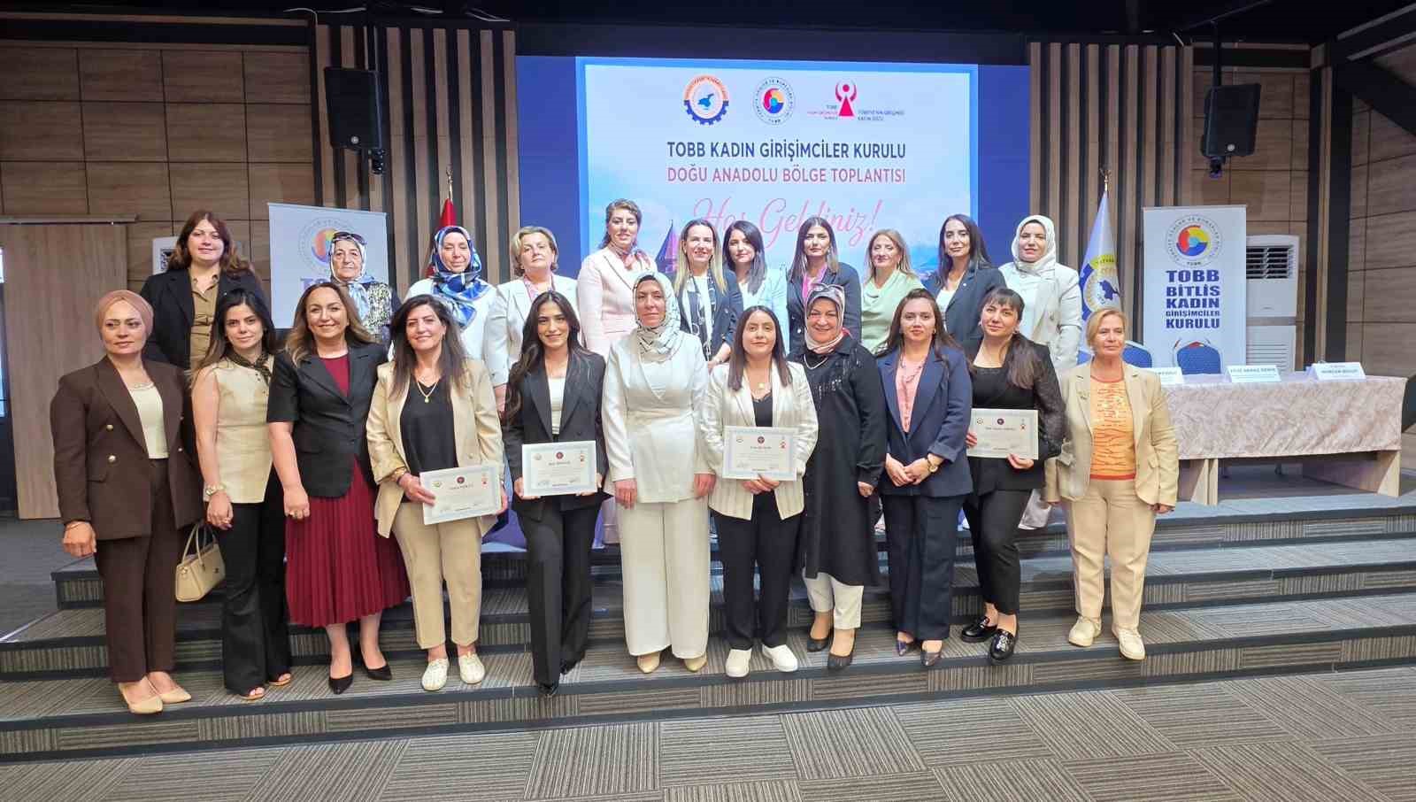 tobb-kgk-dogu-anadolu-bolge-toplantisi-tatvan-da-gerceklestirildi