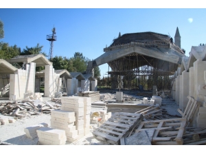 Şanlıurfa’da Temeli Atılan Caminin İnşaatı Devam Ediyor