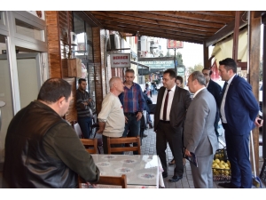 Başkan Şahin Esnafla Bir Araya Geldi