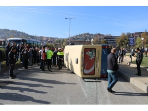 Devrilen Minibüsteki Yaralıların İsimleri Belli Oldu