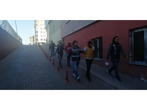 Uyuşturucu Tacirleri Kovalamaca Sonucu Yakalandı: 3 Gözaltı