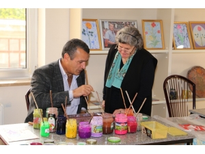 Sivrihisar’da Bayanlara Yönelik El Sanatları Atölyelerinde Yeni Dönem Çalışmaları Başladı