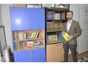 Her Öğrenciye Bir Kitap