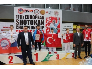 Çan Belediyesi Karate Kulübü Avrupa’da Ödüle Doymuyor