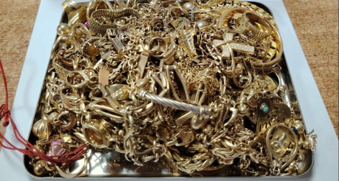 turkiye-ye-sokulmak-istenen-708-gram-kacak-altin-komsuya-takildi