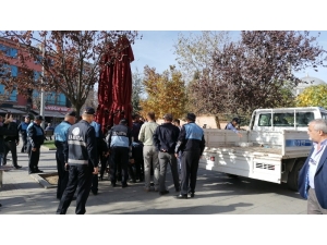 Kocaeli’de Zabıta Ve Vatandaşlar Arasında Arbede Yaşandı