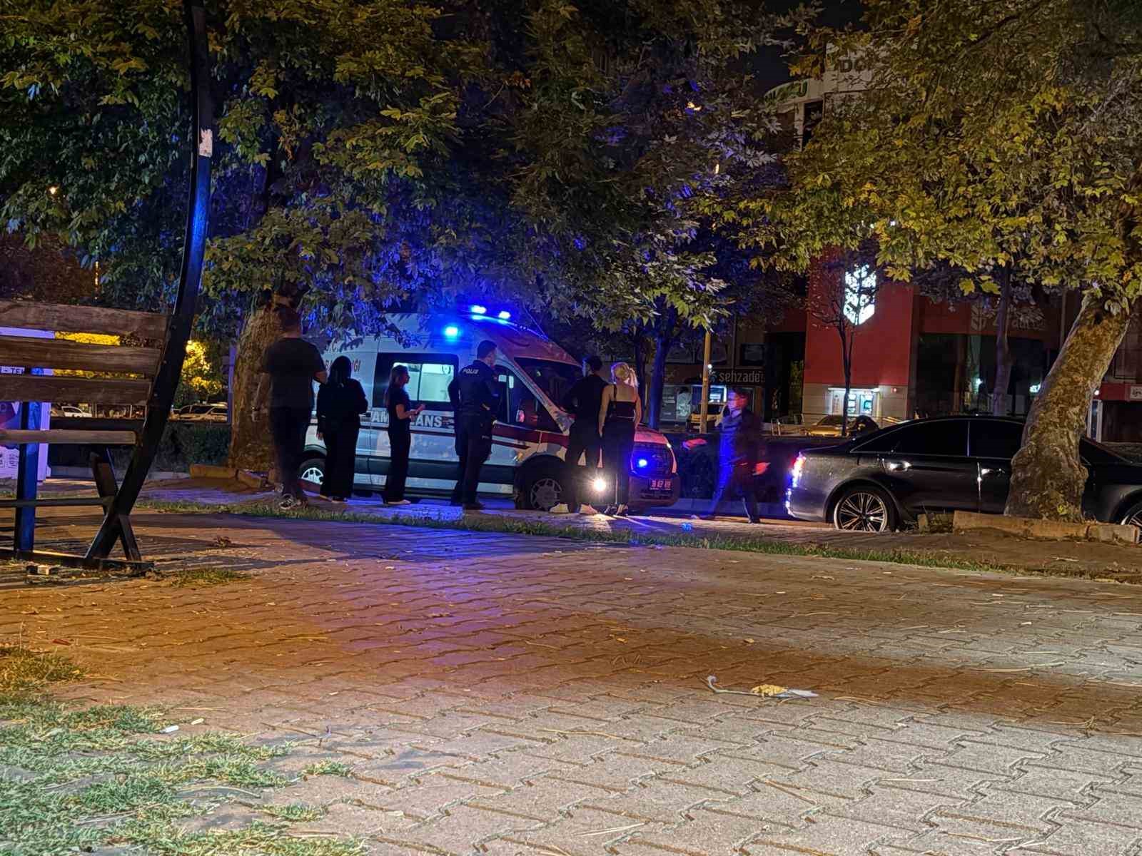 trafikte-yan-bakma-kavgasinda-kan-akti-1-yarali